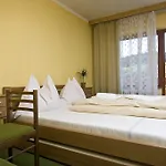 Rogalo Guest house
