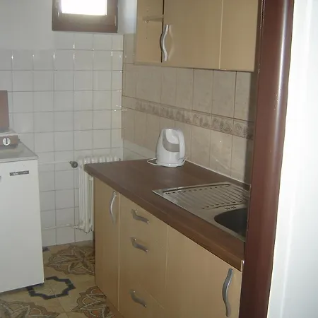 Rogalo Guest house Svit