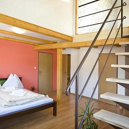 Rogalo Guest house
