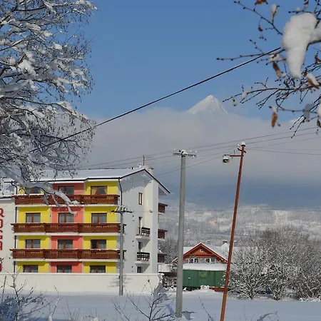Rogalo Guest house