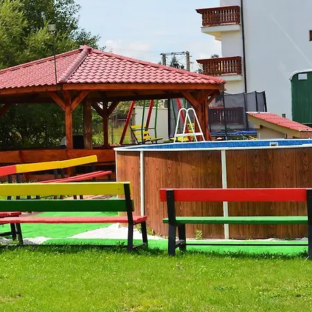 Rogalo Guest house Svit